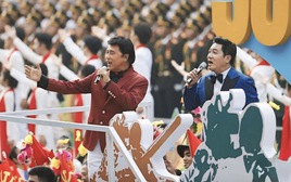 NSND Quốc Hưng hát mở màn tại Đại lễ 30/4, trước hàng vạn quân dân: "Cảm xúc vô cùng đặc biệt"