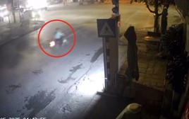 Thái Bình: Va chạm kinh hoàng giữa xe máy và ô tô khác, một người tử vong tại chỗ