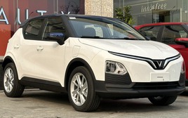 Top 10 ô tô 'đắt khách' nhất tháng 4/2025: VinFast áp đảo ngoạn mục, Xpander suýt 'bay màu'