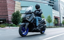Yamaha XMAX 300 2025 chốt ra mắt Việt Nam tuần sau: Nhẹ hơn, nhiều màn hình hơn, thêm lựa chọn cao cấp cho dân mê phượt