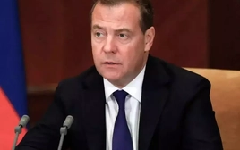 Ông Medvedev nêu phí hòa giải xung đột giữa ông Trump và Elon Musk