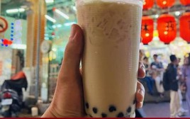 Nữ ca sỹ phải bỏ nghề, họng đau như dao cắt do nghiện trà sữa