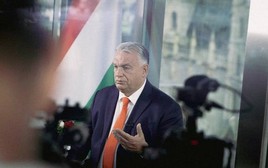 Hungary tiếp tục thách thức EU về cấm vận chống Moscow