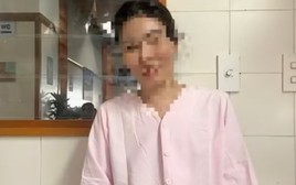 Từ chối cắt khối u để uống thuốc nam, người phụ nữ bụng to như mang thai 8 tháng