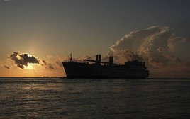 Mỹ thả các thủy thủ Nga từ tàu Mariner bị bắt giữ