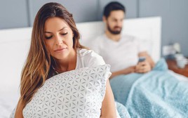 Sau khi làm "chuyện ấy", nếu thấy 7 dấu hiệu này, cần đi khám ngay