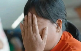 Bức ảnh chụp tin nhắn có 2 TỪ khiến bà mẹ TP.HCM quá đau lòng: Tâm trạng em sụp đổ!