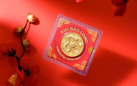 Giá vàng tiếp tục tăng mạnh, đạt kỷ lục chưa từng có, thẳng tiến tới cột mốc mới