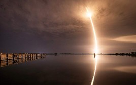 Ông Trump cho phép dùng Starlink mở Internet cho người dân Iran