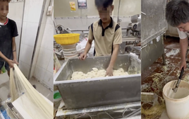 Bên trong công xưởng sản xuất mì sợi trộn hoá chất ở TPHCM