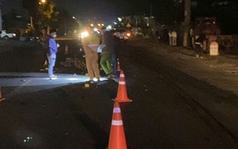 CLIP: Xe con nghi vượt ẩu, tông chết người đi xe máy