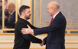 Anh hứa cung cấp tên lửa tối tân... chưa phát triển