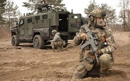 Quân đội Ukraine đã nhận 402 xe bọc thép từ UkrArmoTech