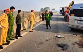 Hiện trường vụ tai nạn thảm khốc trên cao tốc khiến 4 người chết, 6 người bị thương