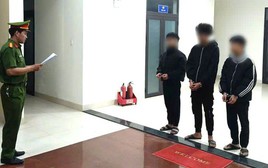 3 thiếu niên dụ cô gái đến phòng trọ, ép làm "chuyện người lớn"