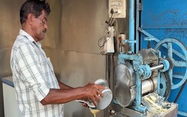 Người bán nước mía gây bất ngờ khi đặt chân tới 10 quốc gia