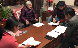 Suốt 40 năm không con cái, chú thím coi tôi như con ruột, đến lúc già yếu lại vì một chuyện mà suýt tan hoang