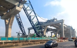 Lại sập cần cẩu gây chết người ở Thái Lan