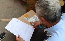 Kiểm tra đột xuất ga Hà Nội, phát hiện lượng lớn hàng hóa nghi nhập lậu