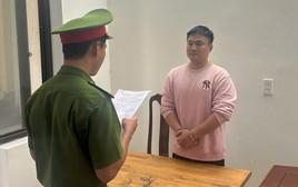 Quản lý điểm ‘spa- massage mại dâm’ tại khách sạn Samdi ở Đà Nẵng ra đầu thú