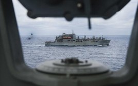 Bộ trưởng kêu gọi Hải quân Mỹ hãy chiến đấu ngay lập tức