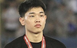 Đình Bắc năm 19 tuổi: Tự ti, suy sụp, sụt 9kg chỉ trong 1 tháng và hay đóng cửa nằm một mình, vì sao thế?