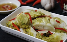 Đắt cũng phải mua: Loại rau “vàng” giúp ruột khỏe, giải độc, kháng viêm, đang vào mùa ngon nhất năm