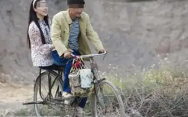 Đón chị dâu về nhà, đi ngang cánh đồng, chị bỗng nói: "Hương hỏa nhà này… chỉ còn trông cậy vào em"