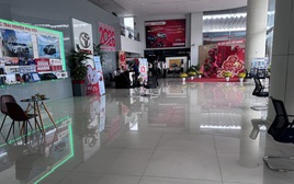 Nhiều đại lý Toyota, Mitsubishi thiếu ô tô bán dịp Tết, điều gì đang xảy ra?