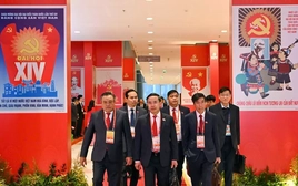 Hình ảnh đại biểu dự ngày làm việc thứ tư Đại hội XIV của Đảng