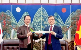 Nóng: Ông Trịnh Văn Quyết chính thức tái xuất