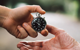 Nghiên cứu 47 năm chỉ ra độ tuổi đầy bất ngờ về việc con người bắt đầu già đi