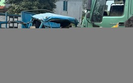 Xe tải nổ lốp, lao sang làn ngược chiều, tài xế tử vong tại Ninh Bình