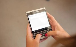 Khai tử suốt bao năm, sao dân tình vẫn cứ "phát cuồng" với mẫu điện thoại này – Người Việt không ngoại lệ?