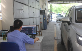 Ô tô "thi trượt" phải nộp phí kiểm định bao nhiêu?