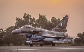 Rafale bị bắn hạ từ cự ly 200 km bởi tên lửa PL-15 nội địa của Trung Quốc