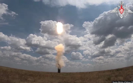 Nga lên tiếng về vụ phóng tên lửa đạn đạo siêu thanh Oreshnik