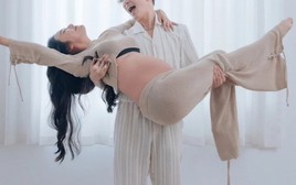 Nữ ca sĩ D. ly hôn vì chồng ngoại tình với bạn thân, đơn ly dị vừa ráo mực đàng trai vội hú hí cùng tiểu tam