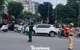 Ngày đầu phân luồng loạt tuyến đường làm Metro số 2 ở TPHCM
