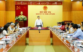 Ưu tiên điều chuyển cán bộ trước khi đề xuất điều chỉnh biên chế