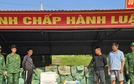Phát hiện hơn 6 tấn nầm lợn, trứng gà non bốc mùi ở biên giới Quảng Ninh