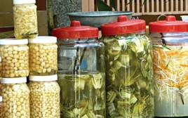 5 lưu ý ăn dưa, cà muối không hại sức khỏe