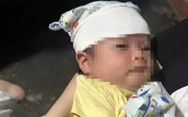 Bé gái khoảng 1 tháng tuổi bị bỏ rơi bên quốc lộ 1A