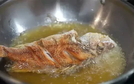 Đây là cách rán cá đơn giản, vàng giòn như nhà hàng, hạn chế mất dinh dưỡng