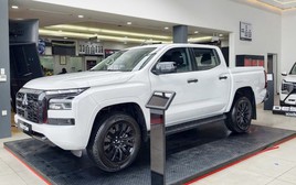 Mitsubishi Triton vẫn khuyến mại mạnh tay sau tháng lên top doanh số phân khúc: Giảm lăn bánh tới 56 triệu đồng, bản mới ra mắt cũng không ngoại lệ