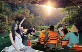 Vì sao du khách dặn nhau đừng nên đi chuyến đò cuối ở Tràng An?