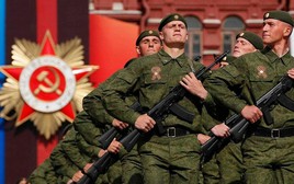 Tái lập Quân đoàn 44 đóng tại Petrozavodsk gây áp lực lên Phần Lan