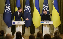 Vì sao đồng minh dè dặt với cam kết 'kiểu NATO' của Mỹ hậu xung đột Ukraine?