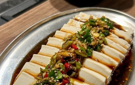 Ngày càng nhiều chị em còn trẻ đã ung thư buồng trứng, bác sĩ dặn: Lười mấy cũng phải chăm ăn 6 món để phòng bệnh!