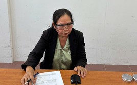 Khởi tố, cấm đi khỏi nơi cư trú với Nguyễn Thị Nga SN 1968